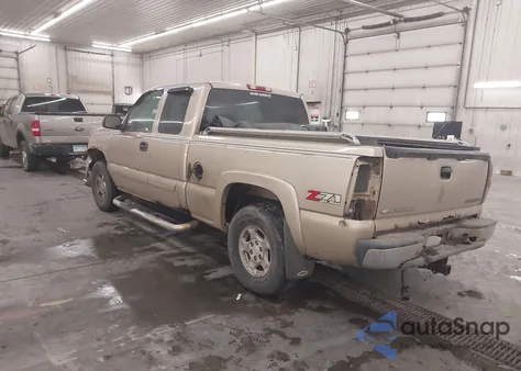 2004 Chevrolet Silverado 1500 Z71 z USA, uszkodzony, nr VIN 2GCEK19T741166710